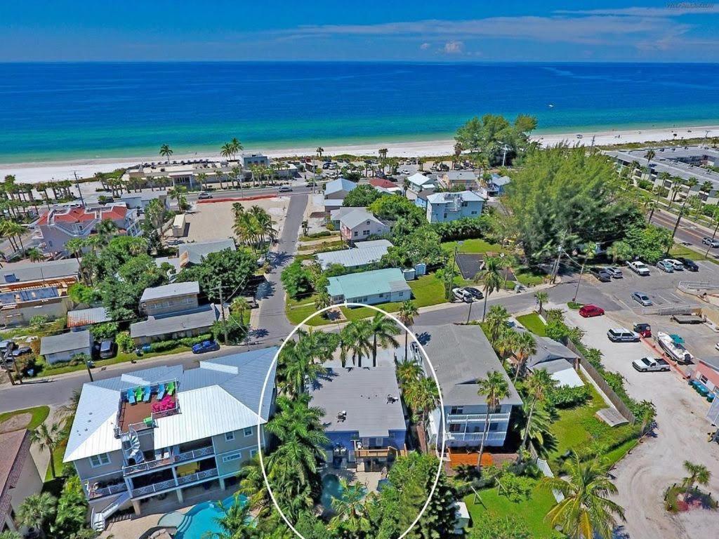 Beach Getaway Pool Condo Between The Island Marina And Beach Bradenton Beach Dış mekan fotoğraf